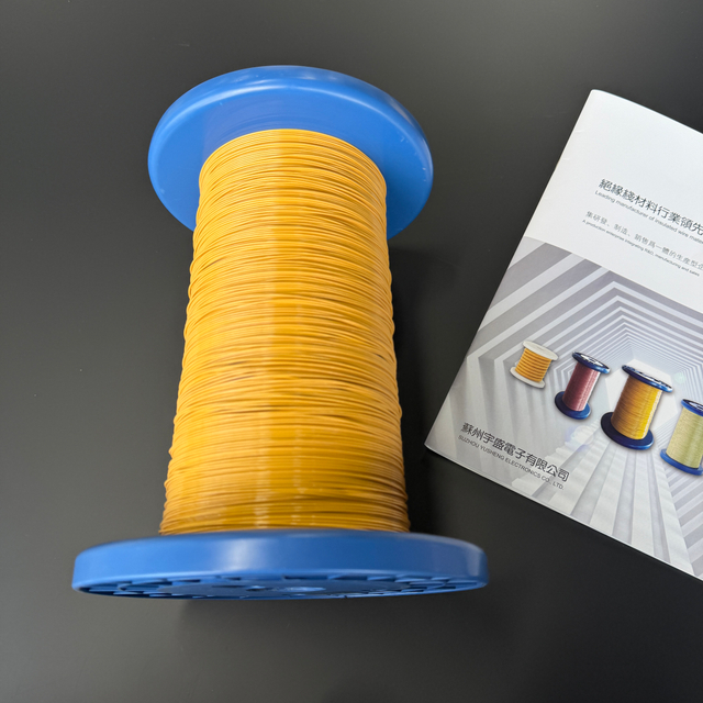 Gelber, dreifach isolierter Polyesterdraht für zuverlässige elektrische Verbindungen